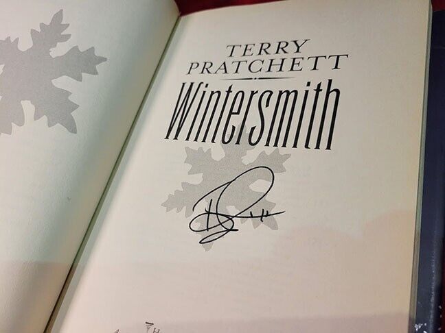 Signed Terry Pratchett Wintersmith (2007, Hardcover)